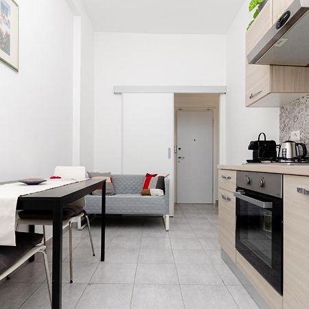 Vivimihome - Crespi House A 3 Minuti Dalla Metro มิลาน ภายนอก รูปภาพ